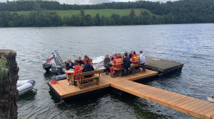 Frühstücken auf dem Steg